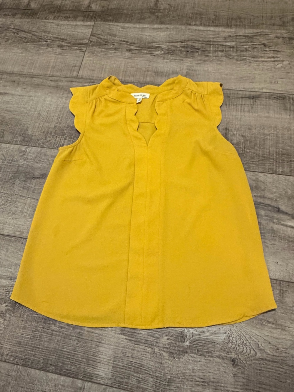 Monteau Yellow Scallop Sleeve Sleeveless Top - Picture 2 of 8